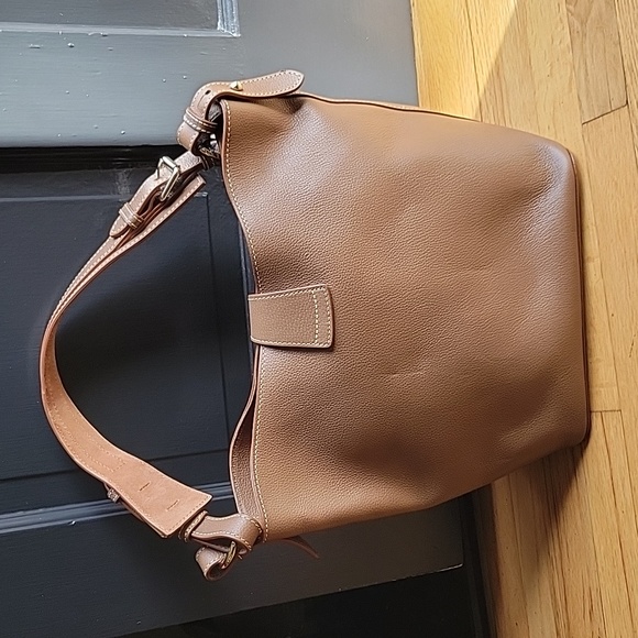 Dooney and Bourke Taupe Pebble Leather Lily Bucket Shoulder Bag NWOT - Picture 3 of 10